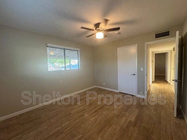 Building Photo - 2910 N 193rd Ave