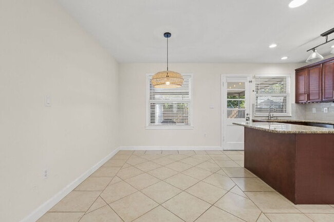 Building Photo - 3505 Prescott St N