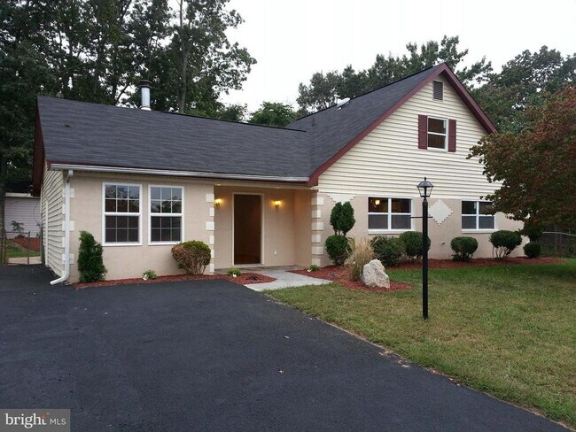 Building Photo - 326 Garner Ave