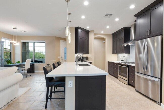 Building Photo - 11489 E Raintree Dr