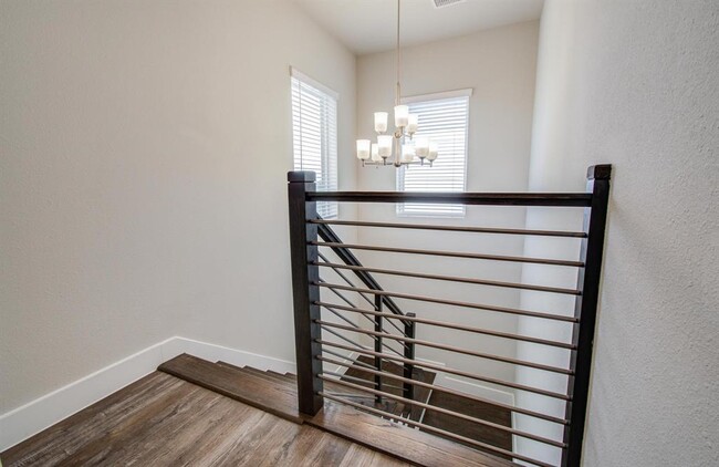 Building Photo - 1741 Cove Cres Ct