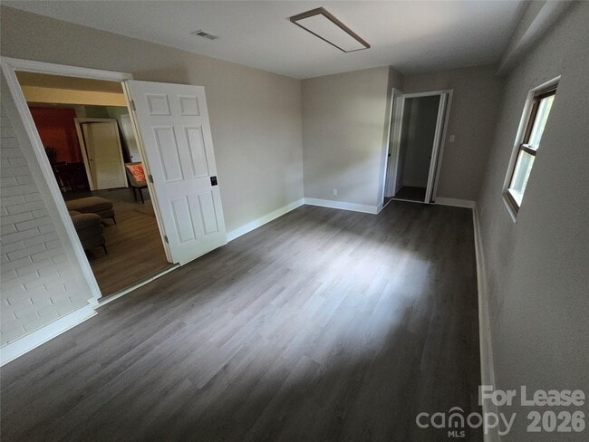 Building Photo - 2727 Englehardt St
