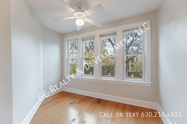Building Photo - ***MOVE IN SPECIAL - 2 WEEKS FREE RENT / 3...