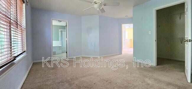 Building Photo - 848 Gem Ct