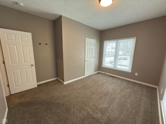 Building Photo - 603 N Columbia St