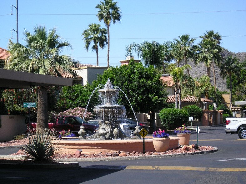 Building Photo - 10410 N Cave Creek Rd