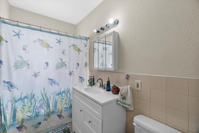 Building Photo - 750 N 34th St