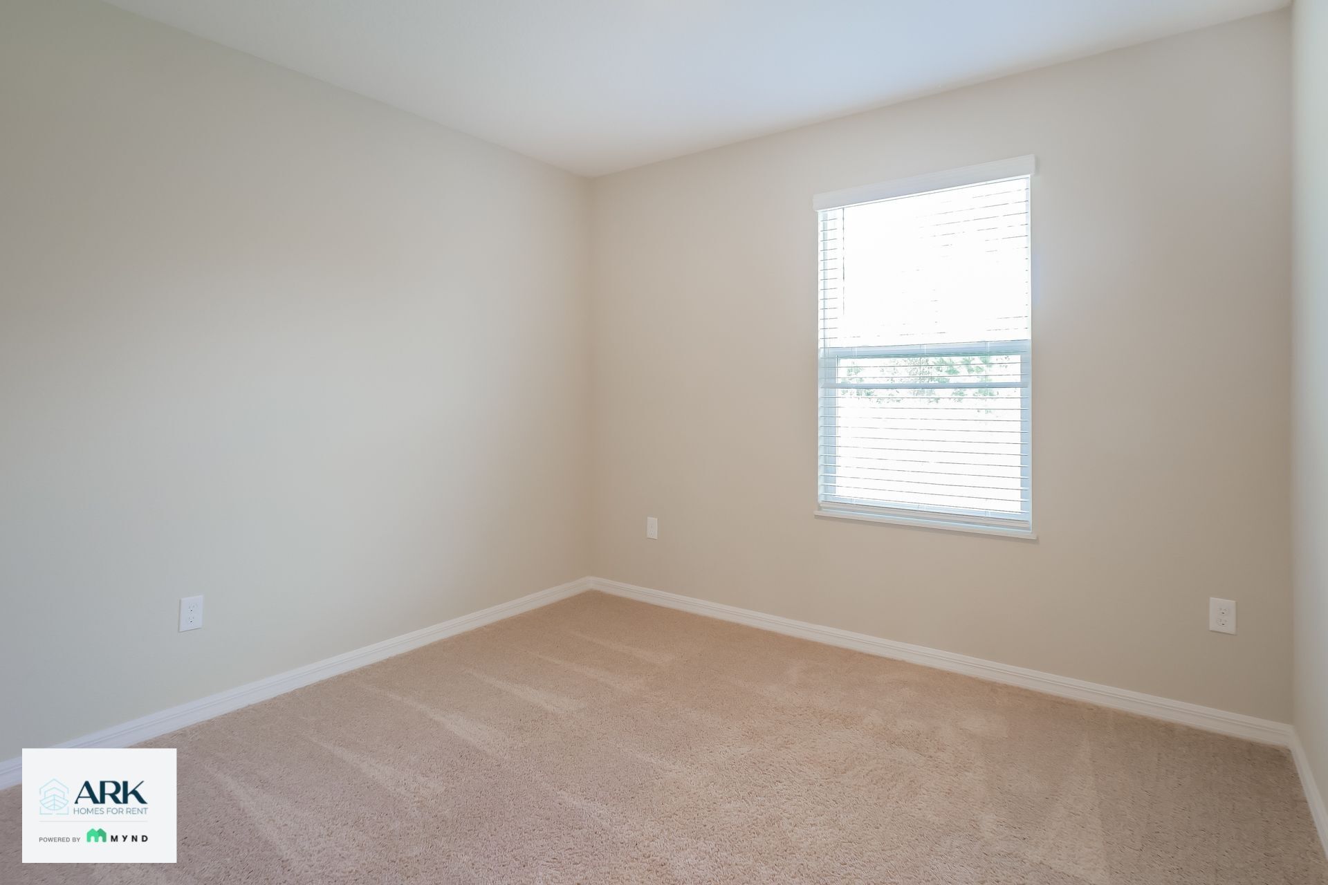 Building Photo - 353 Fellbrook Dr