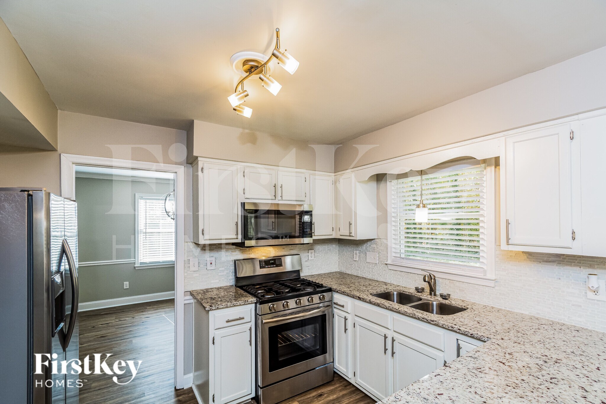 Building Photo - 701 Whitby Ct