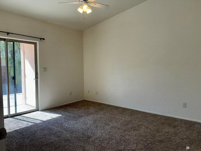 Building Photo - 3142 S Ragen Dr