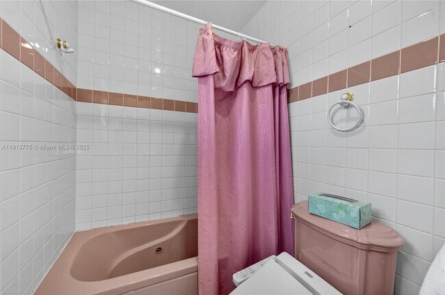 Building Photo - 7521 SW 165th Terrace