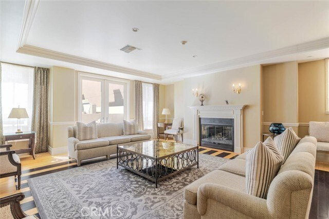 Building Photo - 352 Caruso Ave