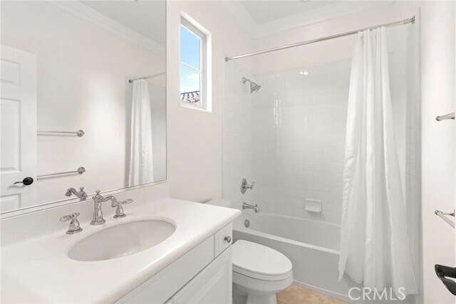 Building Photo - 61 Shade Tree