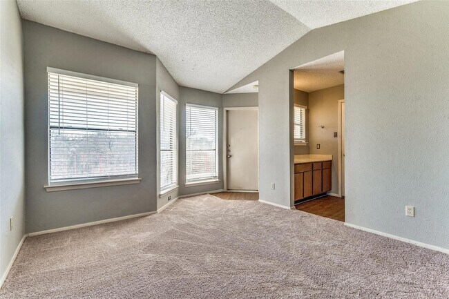 Building Photo - 5303 Indio Cove