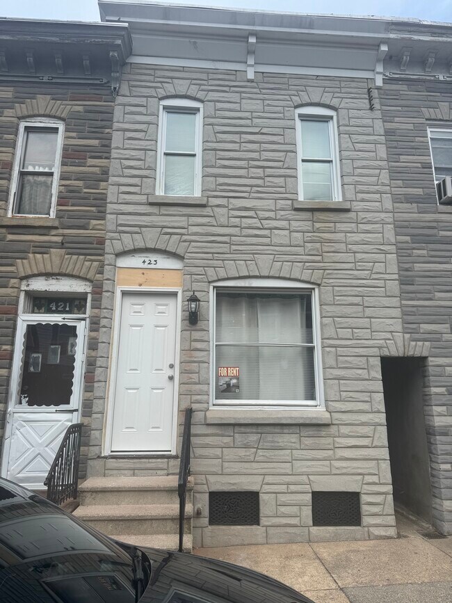Building Photo - 423 Orange St
