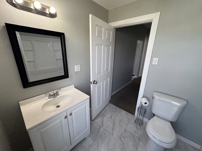 Building Photo - 63 W Hallam Ave