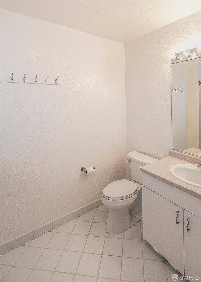 Building Photo - 8400 Oceanview Terrace