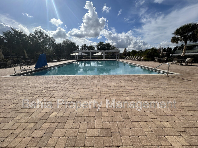 Building Photo - 6850 Pine Springs Dr