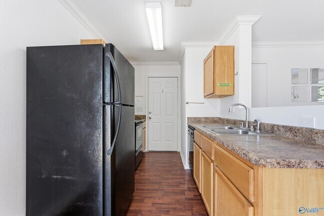 Building Photo - 313 Kenneth Blvd NW