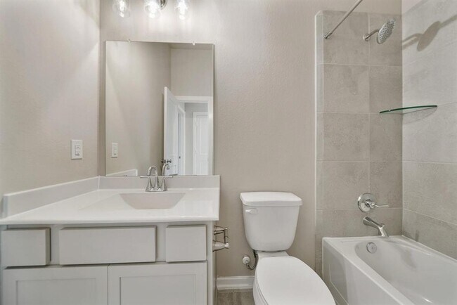 Building Photo - 1547 Crystal Stream Dr