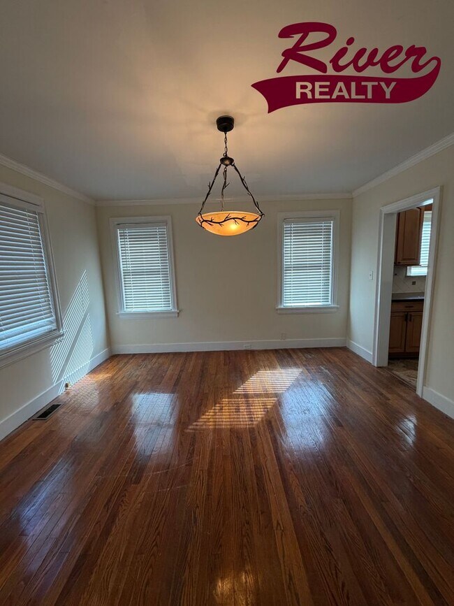 Building Photo - Brick home in Augusta!