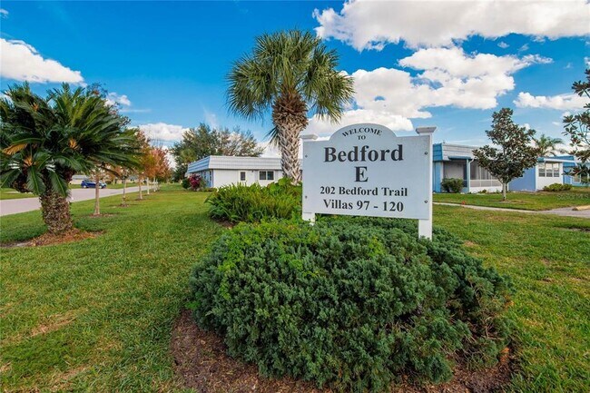 Building Photo - 202 Bedford Trail