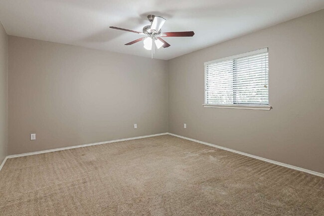 Building Photo - 5728 Bedrock Dr