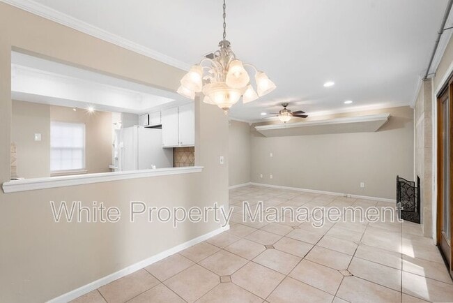 Building Photo - 7825 Renaissance Ct