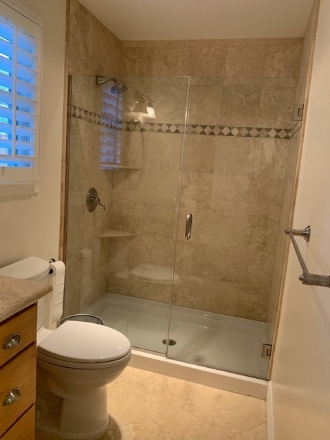 Building Photo - Gorgeous Property on Private Street conveniently located on West side near Downtown!