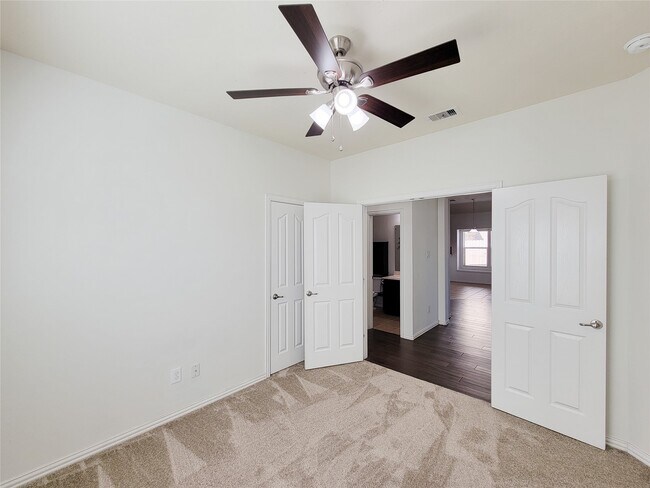 Building Photo - 249 Harbor Bend Ln