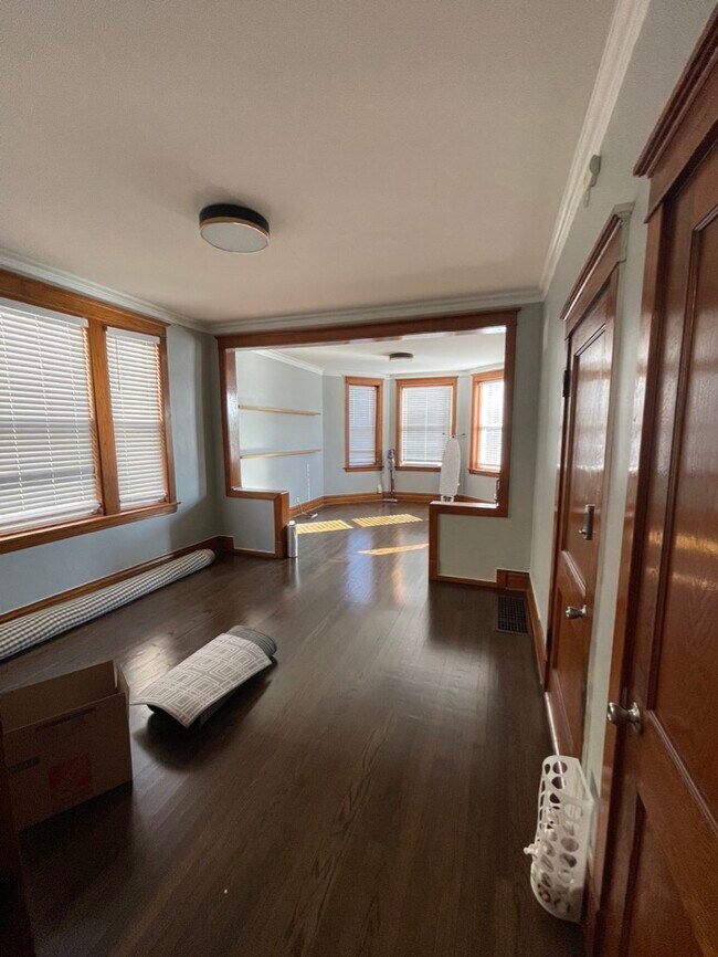 Building Photo - 5330 W 23rd Pl