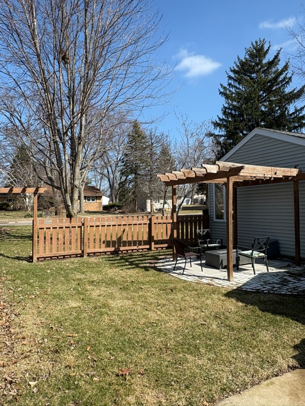 Building Photo - 1016 E Highland Pl