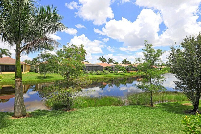 Building Photo - Banyan Bay- AVAILABLE NOW
