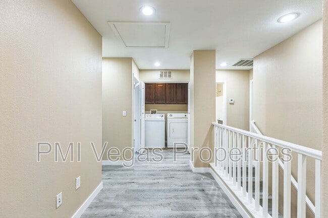 Building Photo - 8737 Brindisi Park Ave