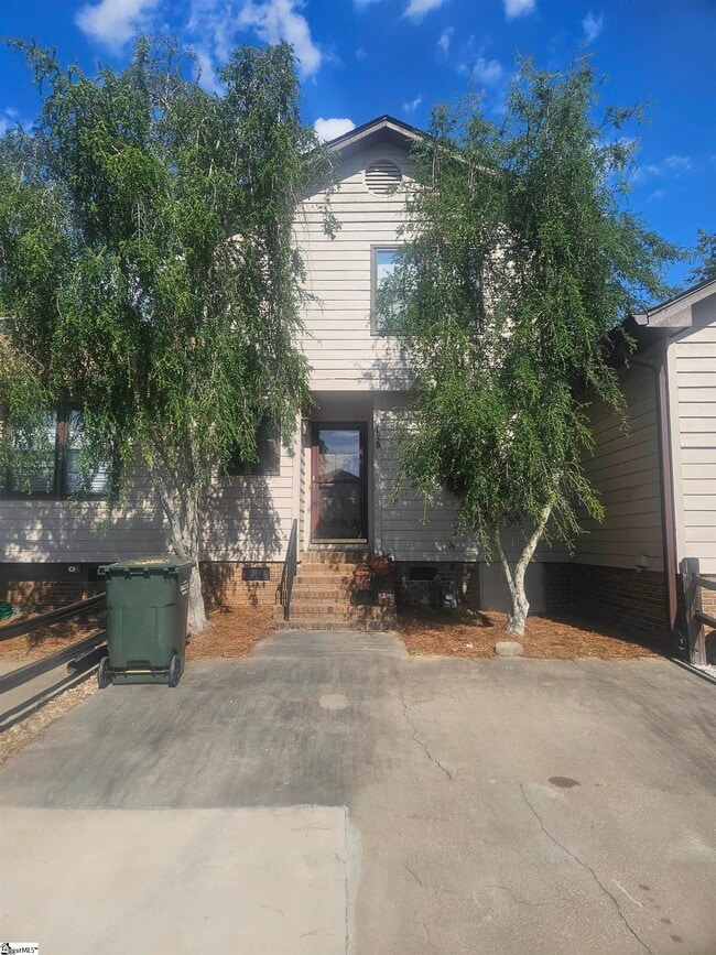 Building Photo - 103 Sunningdale Ct