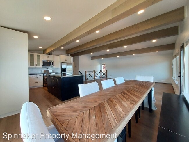 Building Photo - 3 br, 3 bath House - 10311 Interlaaken Dri...