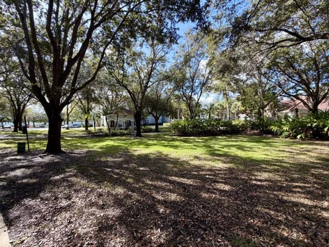 Building Photo - 5016 Lantana Rd