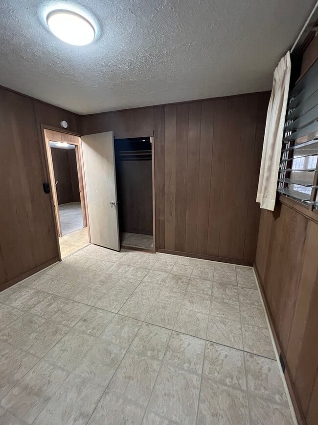 Building Photo - 949 Lehua Ave