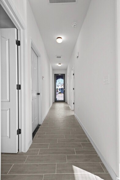 Building Photo - 13613 Gatton St