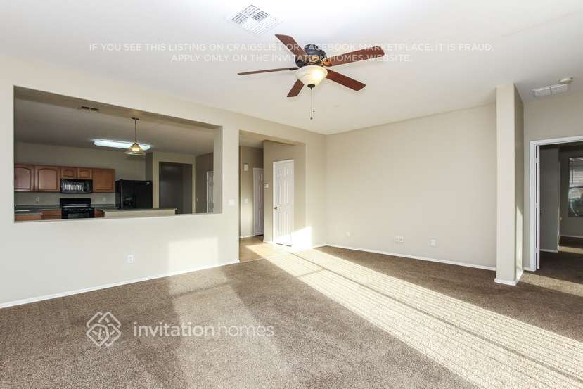 Building Photo - 6826 S 30th Ln
