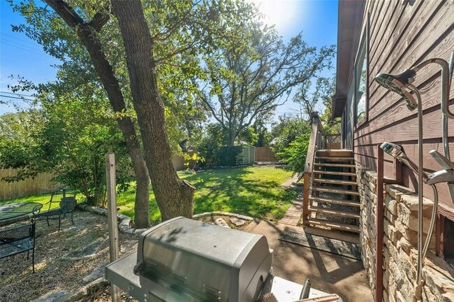 Building Photo - 5511 Arroyo Rd