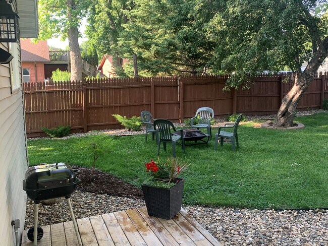 Spacious & private backyard. - 222 6th Ave SE
