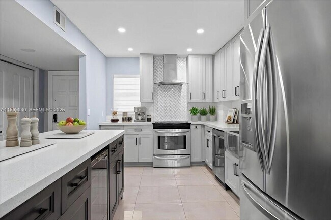 Building Photo - 6001 N Falls Cir Dr