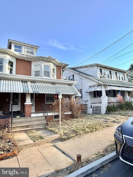 Building Photo - 1203 Cherry St