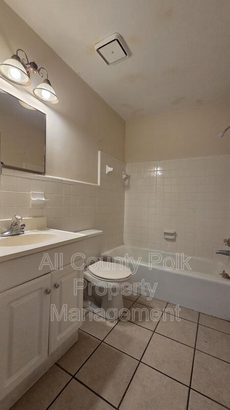 Building Photo - 2617 Crutchfield Rd