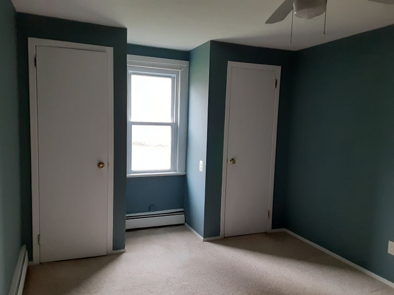 badroom - 15 Ingersoll St