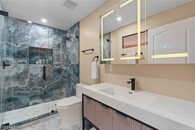 Building Photo - 523 103rd Ave N