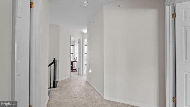 Building Photo - 301 Holly Hill Ct