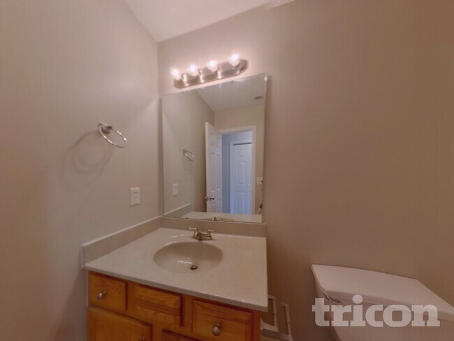 Building Photo - 3543 Arvin Dr