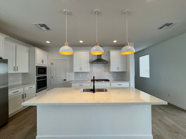 Building Photo - BRAND NEW HOME IN UNION PARK AT NORTERRA I...